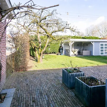 Appealing Holiday In With Garden Medemblik